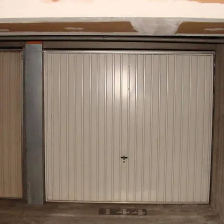 T4 Proche Hypercentre, Box Auto Privé Et Loggia Appartement *